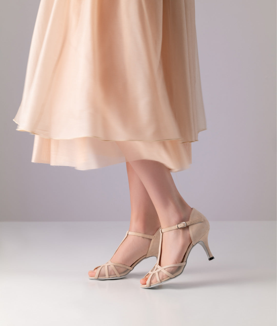 Nueva Epoca Nuria Shimmering suede – beige